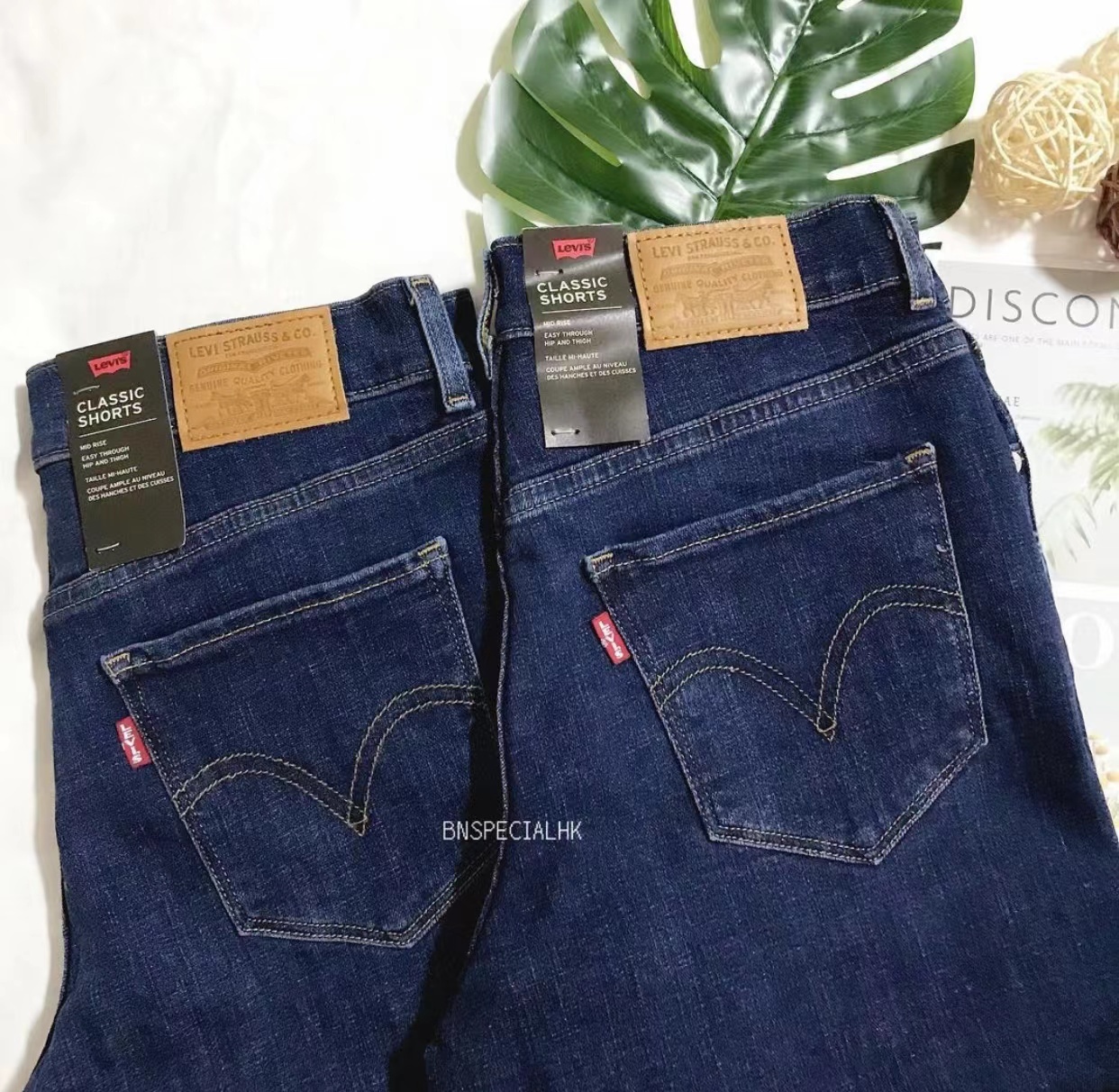 LEVIS GLOBAL CLASSIC DENIM SHORTS