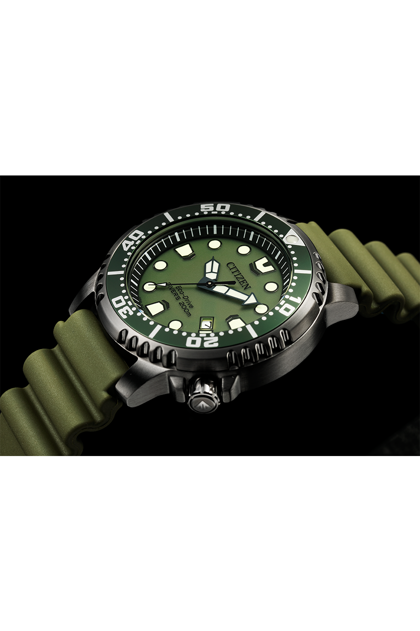 萬年鐘錶 - Citizen PROMASTER  星辰錶 橄欖綠光動能200米潛水腕錶 BN0157-11X  錶徑44MM