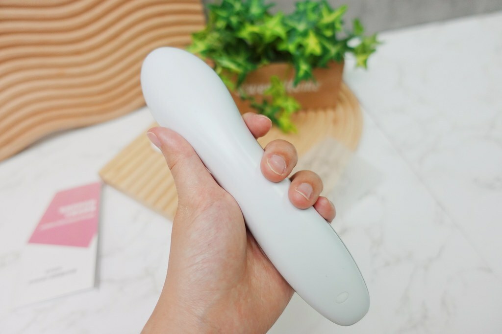 番茄媽媽推薦冷暖緊膚震動按摩美容導入儀，送給媽媽最棒的禮物