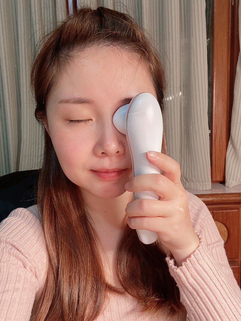 番茄媽媽推薦冷暖緊膚震動按摩美容導入儀，送給媽媽最棒的禮物