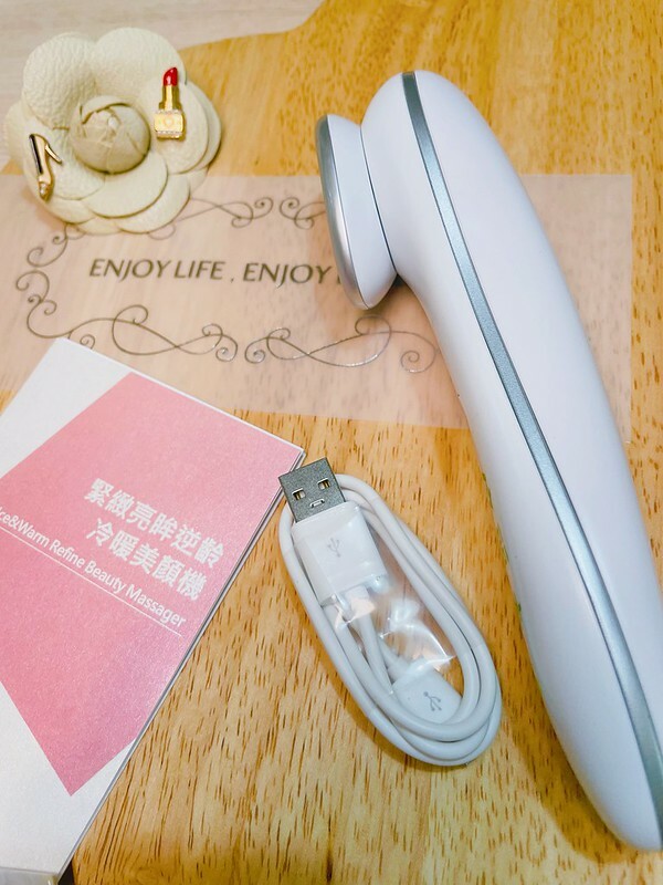 野姜花胡蝶+波掬子推薦冷暖緊膚震動按摩美容導入儀，保養事半功倍