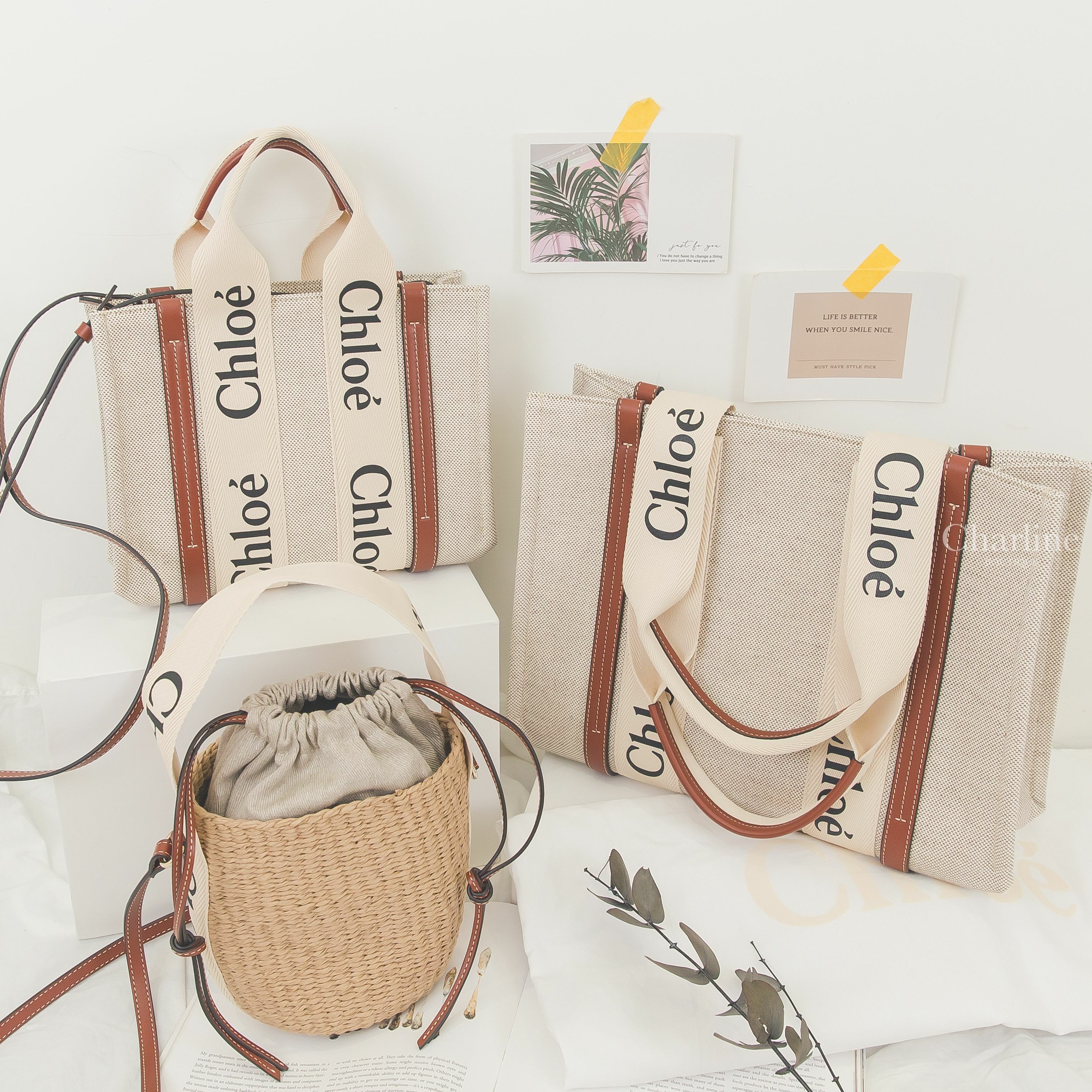 Chloe Tote 米白色帆布拼棕色皮革黑Logo小型托特包,Chloe Tote 米白色帆布拼棕色皮革黑Logo中型托特包,Chloe Basket 米白色帆布黑Logo提把小型草編手提水桶肩背包-Charline Boutique 精品代購