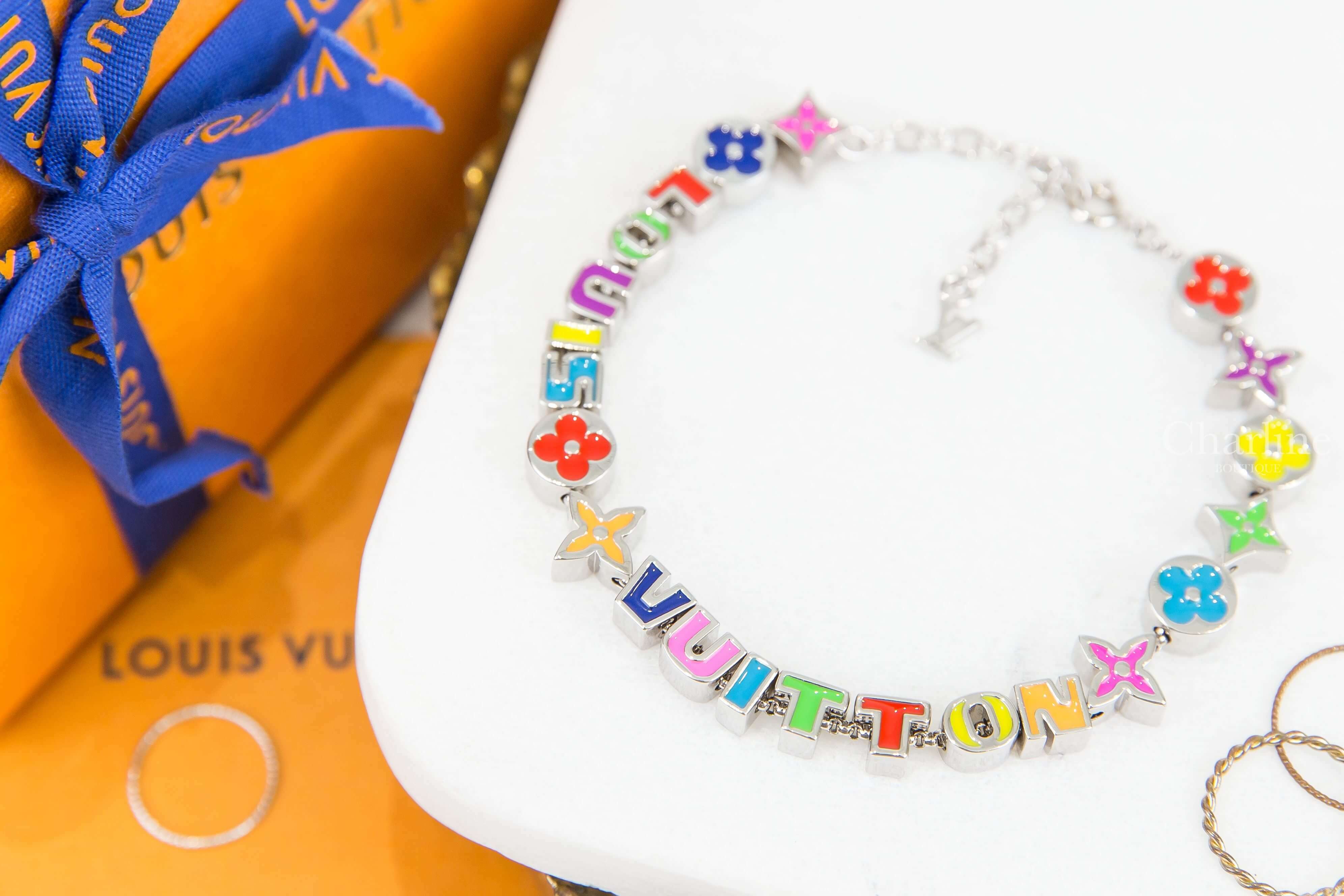 Louis Vuitton Monogram Party Bracelet 彩色經典圖徽字母珠飾銀色手鍊-Charline Boutique 精品代購