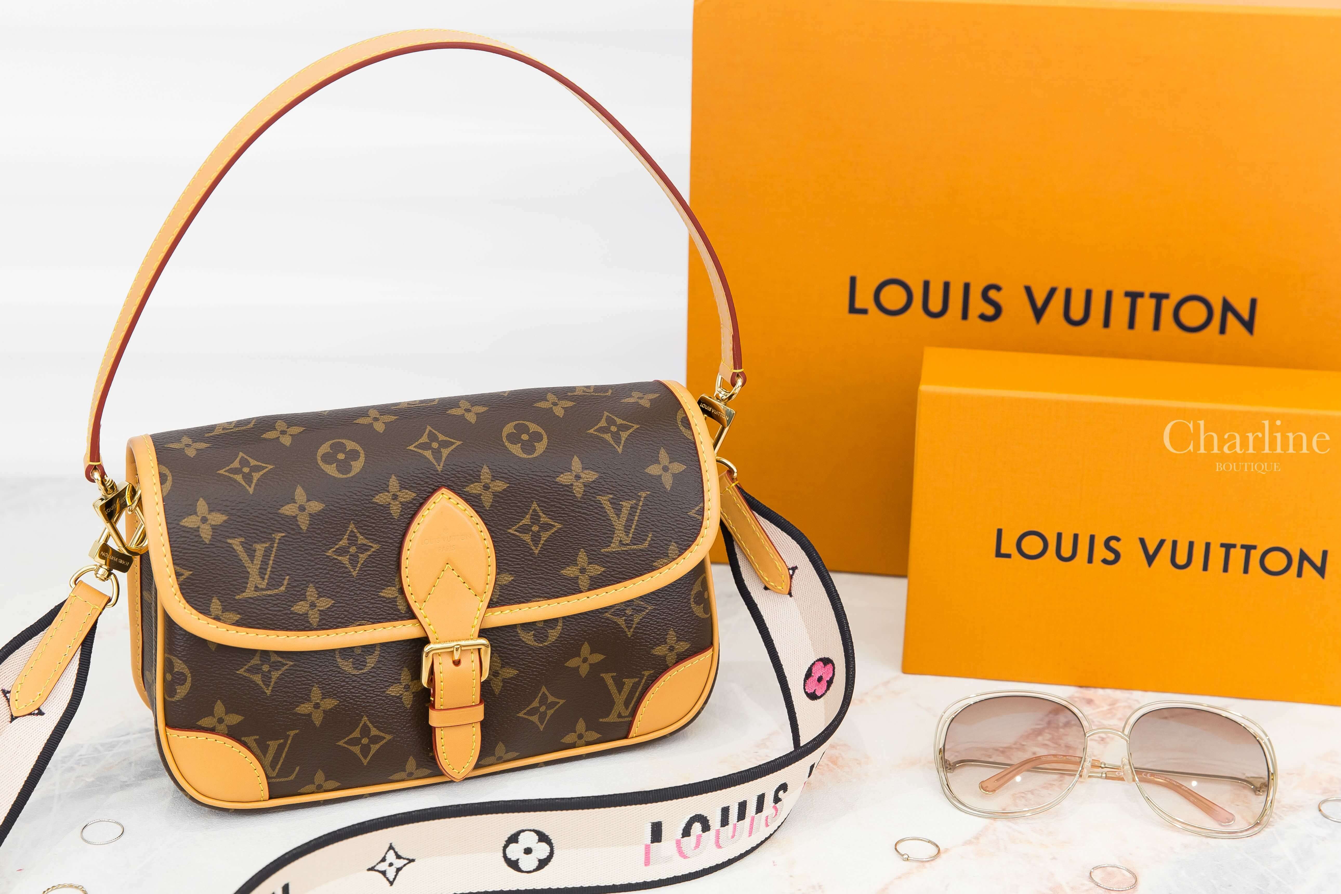Louis Vuitton Diane 咖啡色老花帆布米色刺繡黑滾邊寬背帶小牛皮提把手提肩背包-Charline Boutique 精品代購