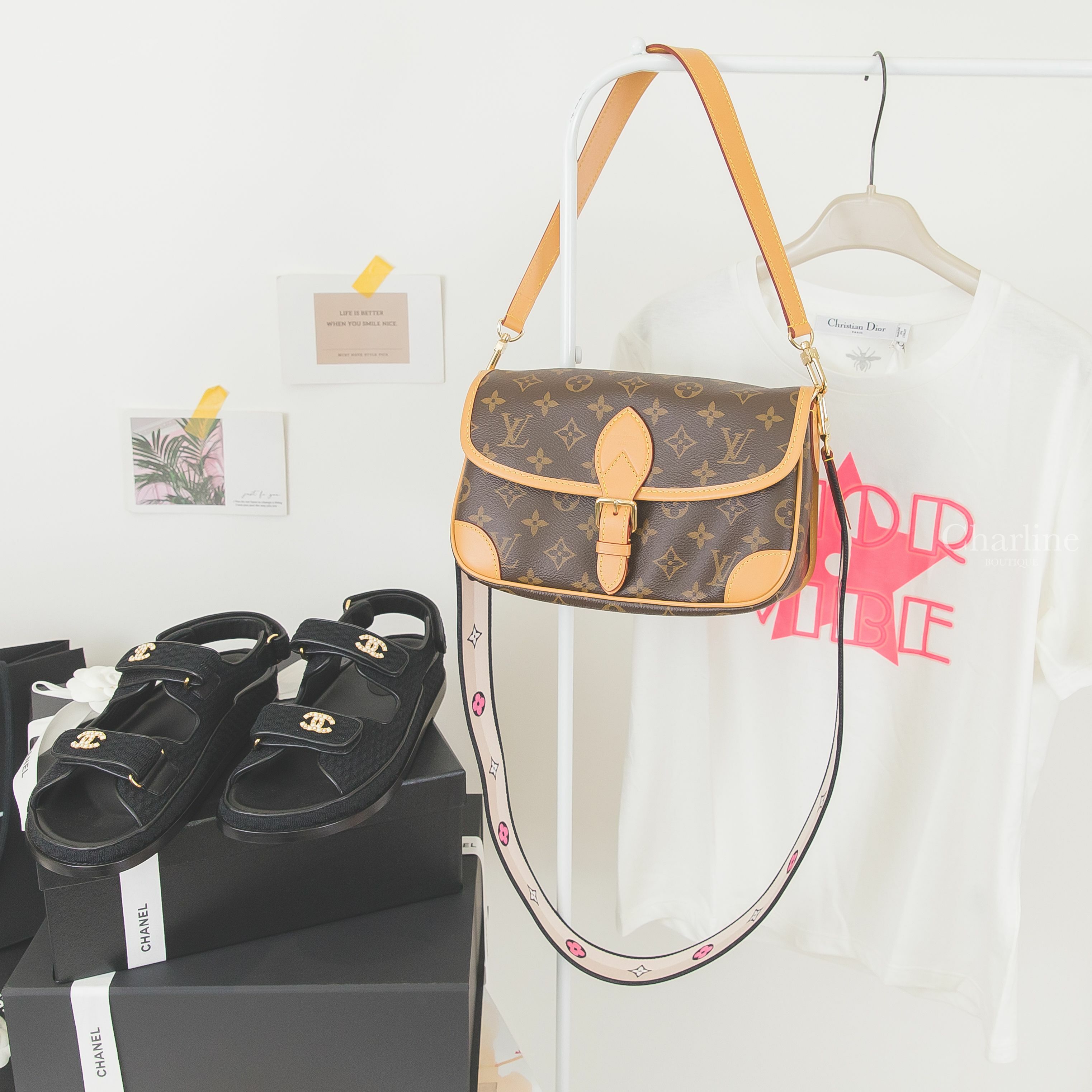 Louis Vuitton Diane 咖啡色老花帆布米色刺繡黑滾邊寬背帶小牛皮提把手提肩背包,Chanel 黑色金珍珠CC魔鬼氈毛線針織涼鞋,Dior 白色螢光粉星星簍空字樣印花混亞麻短袖棉T-Charline Boutique 精品代購
