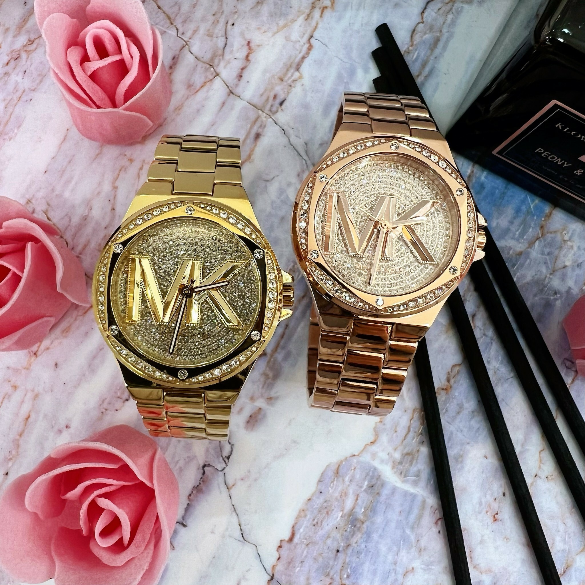【MICHAEL KORS】LOGO滿鑽設計潮流腕錶 MK7230(玫) / MK7229(金) 37mm  現代鐘錶