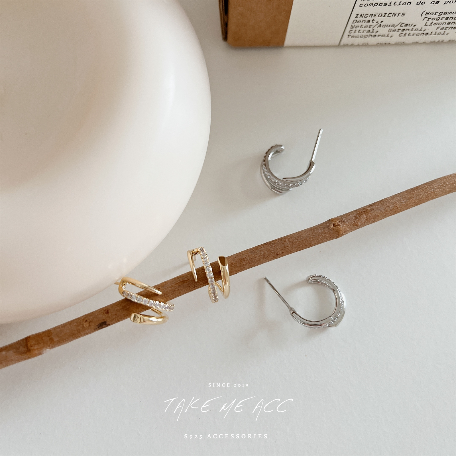 光閃之間｜純銀針耳環