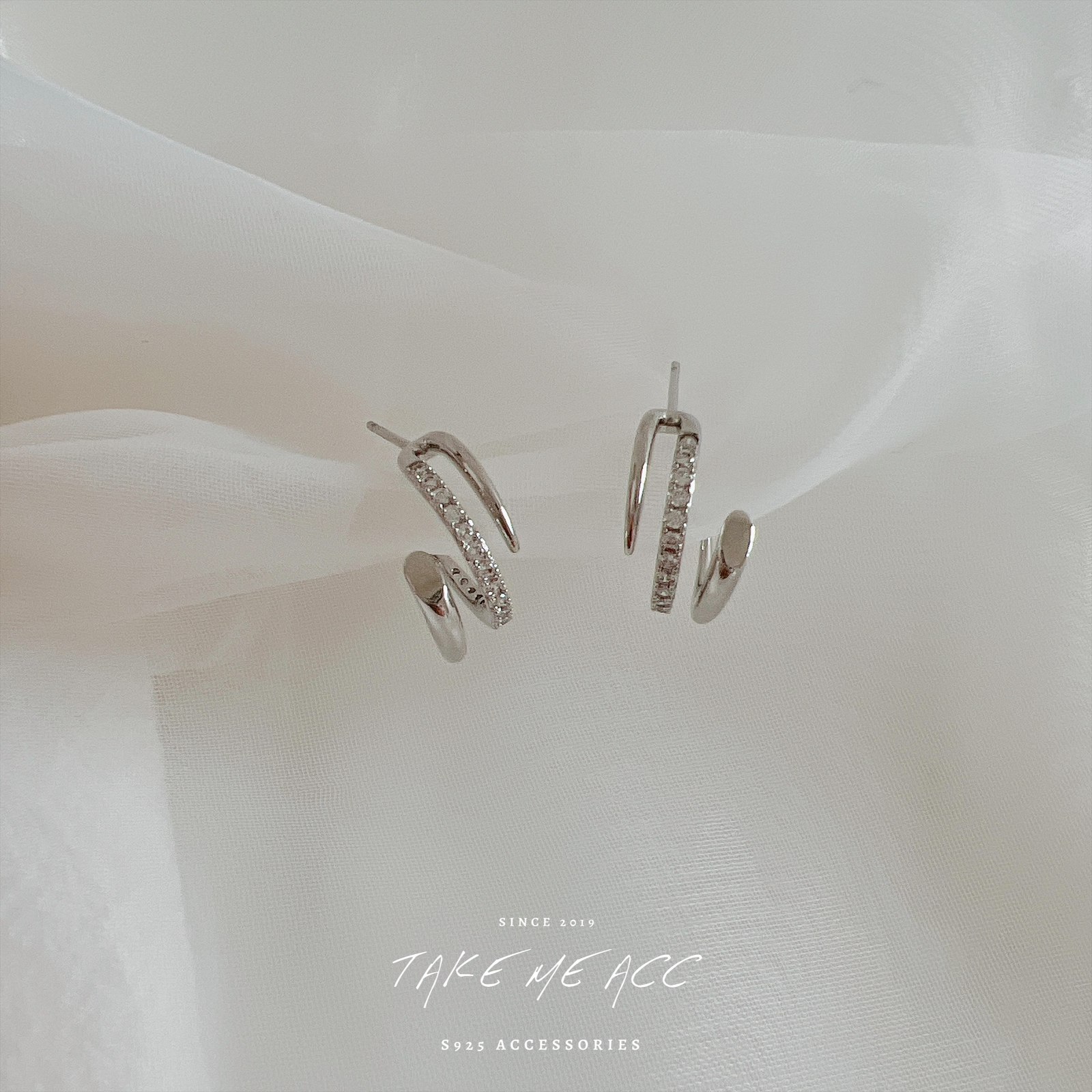 光閃之間｜純銀針耳環