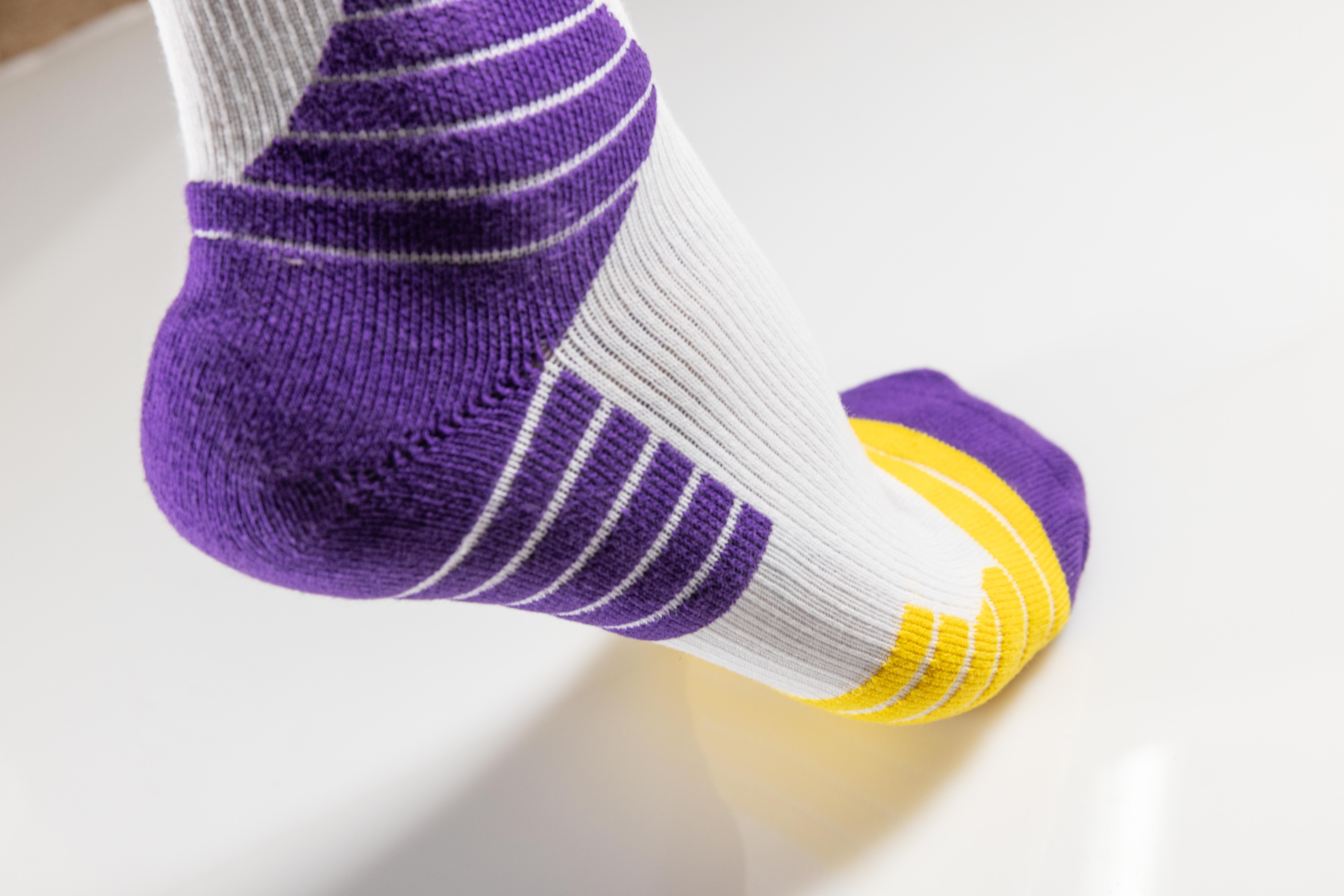 XXL 籃球運動襪 (增厚版)