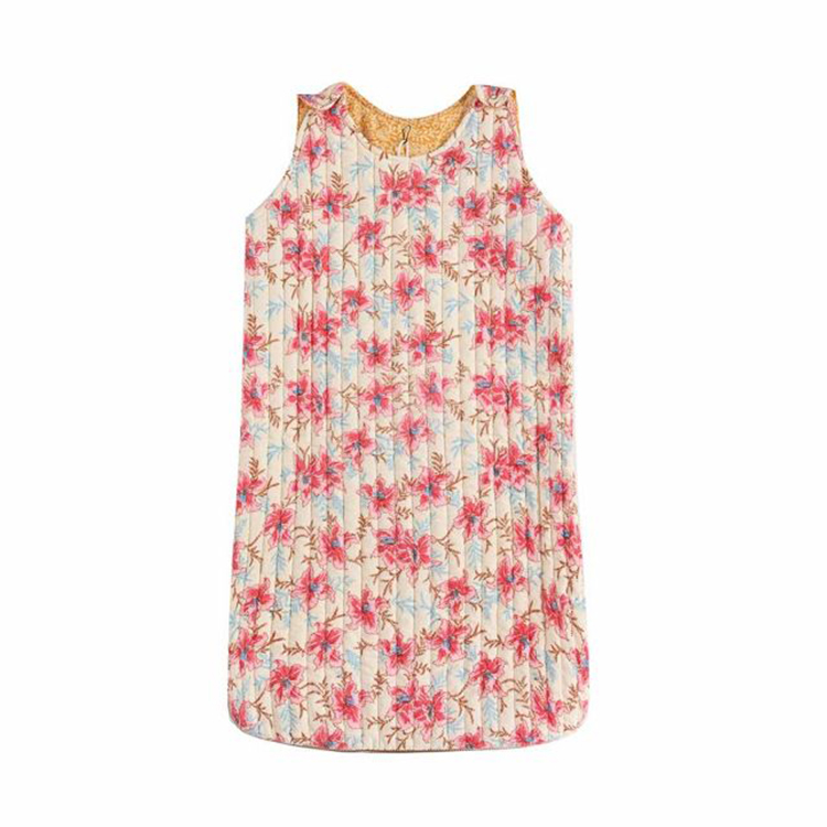 Louise Misha-Amana 防踢被(Raspberry Flowers)