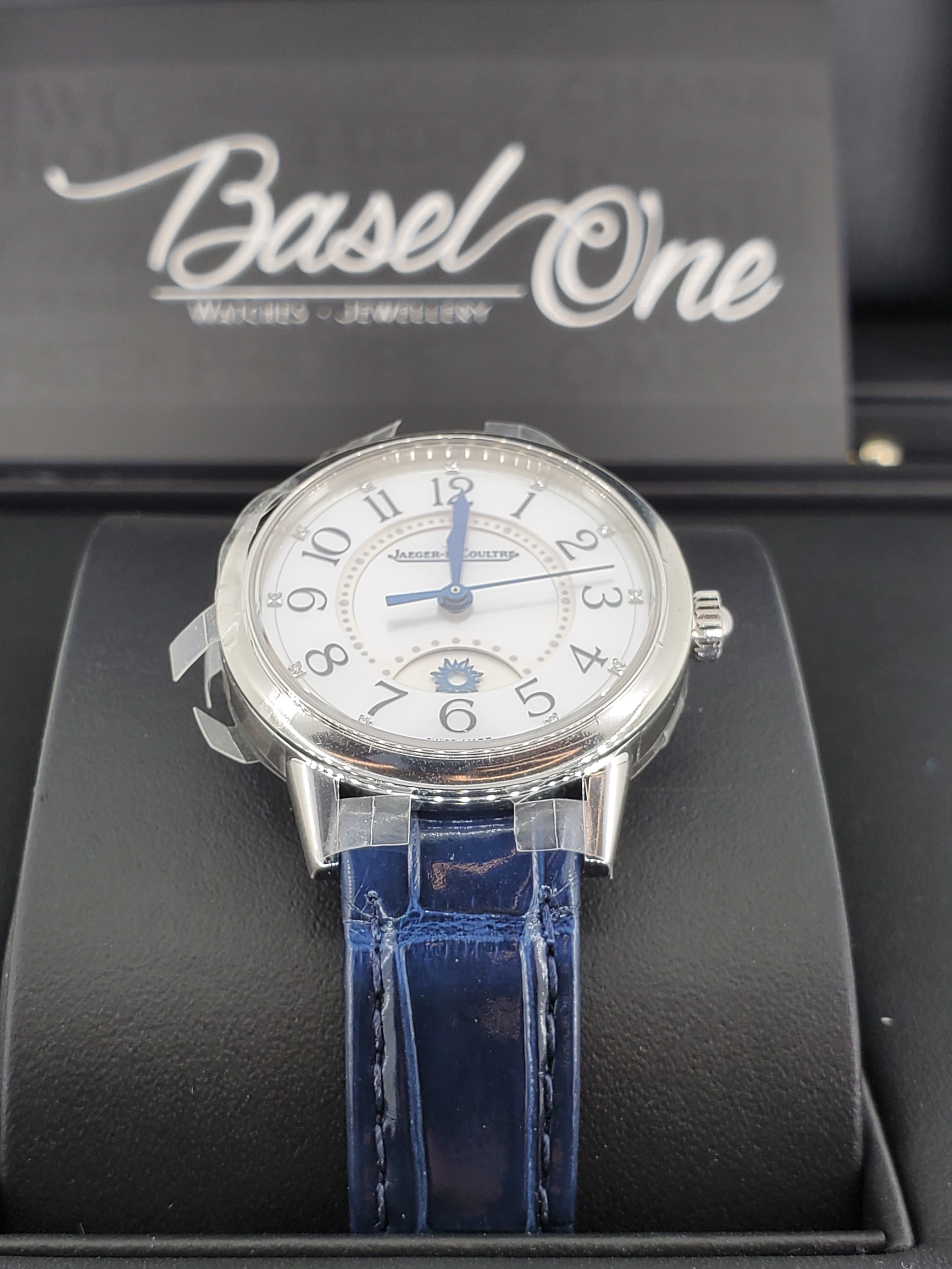 BRAND NEW JAEGER Q3468410 WHITE PEARL RENDEZ-VOUS CLASSIC NIGHT & DAY 29 MM
