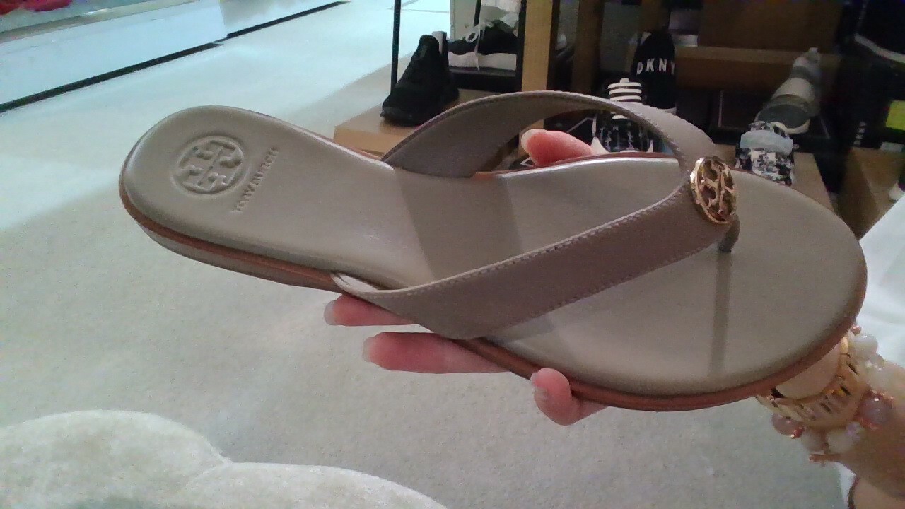 [S] TORY BURCH BENTON THONG, FRENCH GRAY/GOLD 037, 75884-037 (STB80)