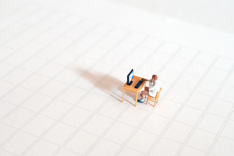 Preiser迷你小人 28250遠距上班