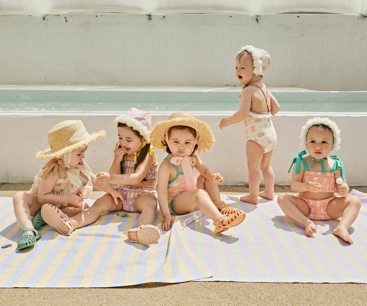 Dot to Dot 夏日炎炎泳裝 - 海浪花連身泳衣 （包含泳帽）