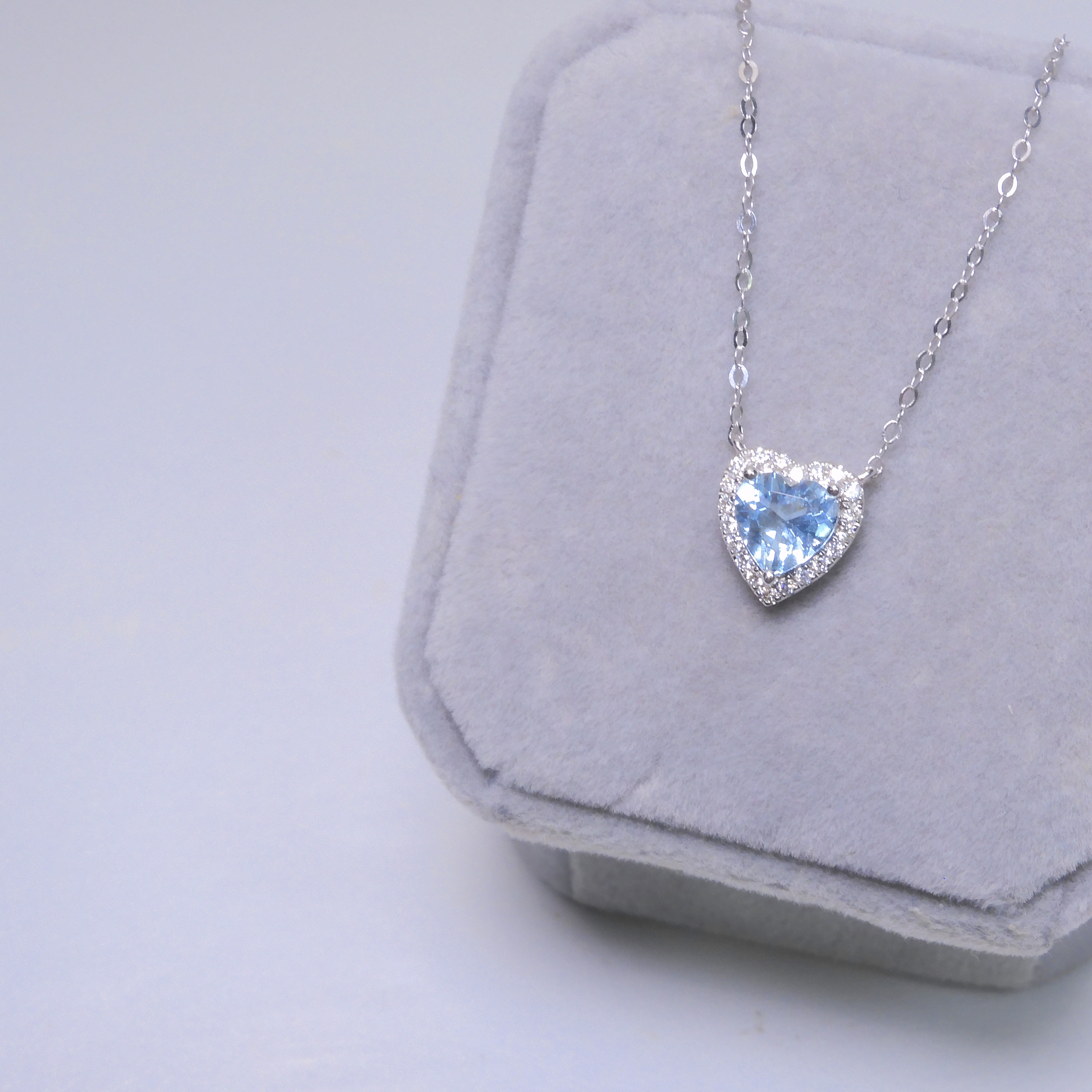 18K金 0.63ct 海藍寶項鏈