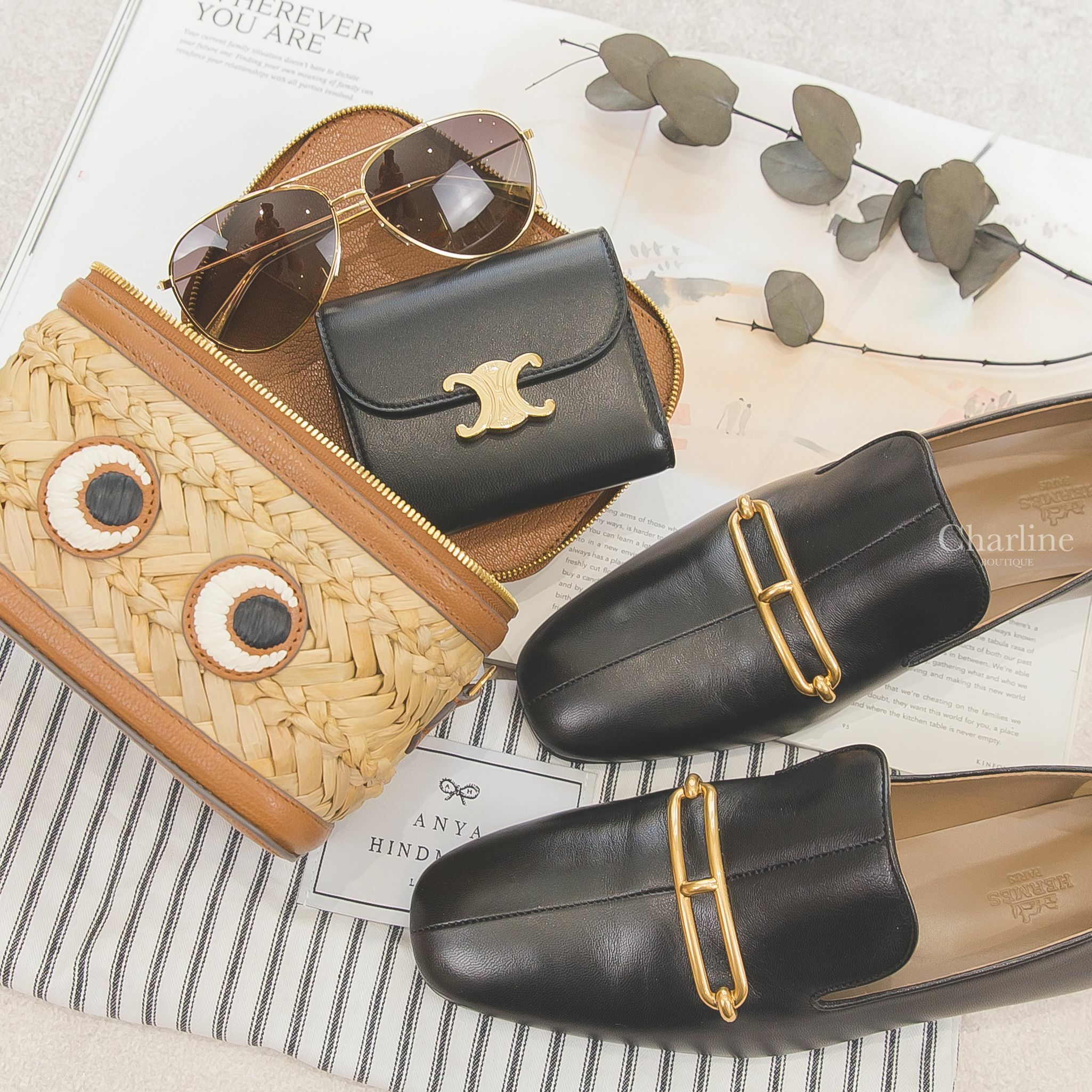 Celine Wallet 黑色羊皮凱旋門金釦三折短夾,Celine Sunglasses 灰褐色漸層金屬飛行員邊框太陽眼鏡附棕褐色肩背包兩件組,Hermès Loafer 黑色金色θ山羊皮樂福鞋-Charline Boutique 精品代購