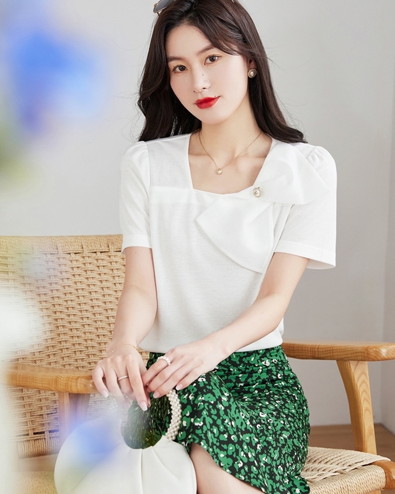 白M【零碼出清不退換】方領蝴蝶結針織上衣