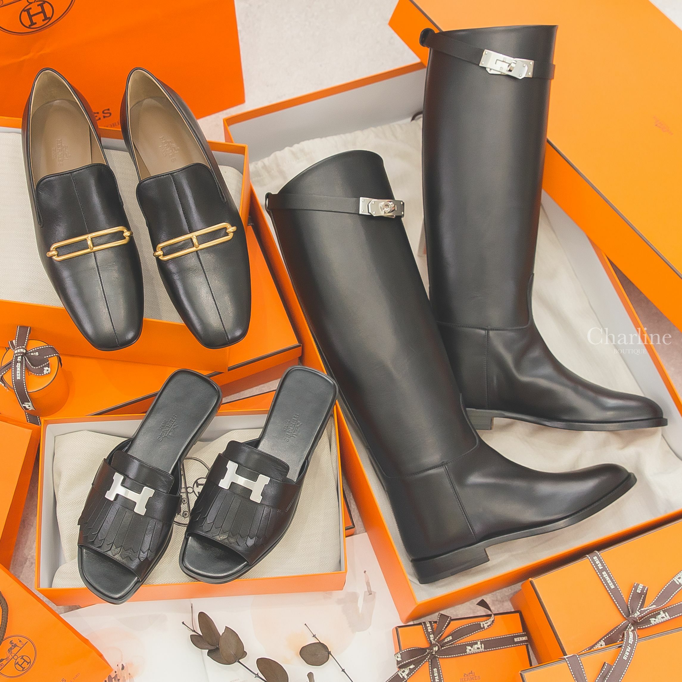 Hermès Auteuil Sandal 黑色銀釦H流蘇小牛皮平底拖鞋,Hermès Dalhia Loafer 黑色金色θ山羊皮樂福鞋,Hermès Jumping Boot 黑色銀釦牛皮長靴-Charline Boutique 精品代購