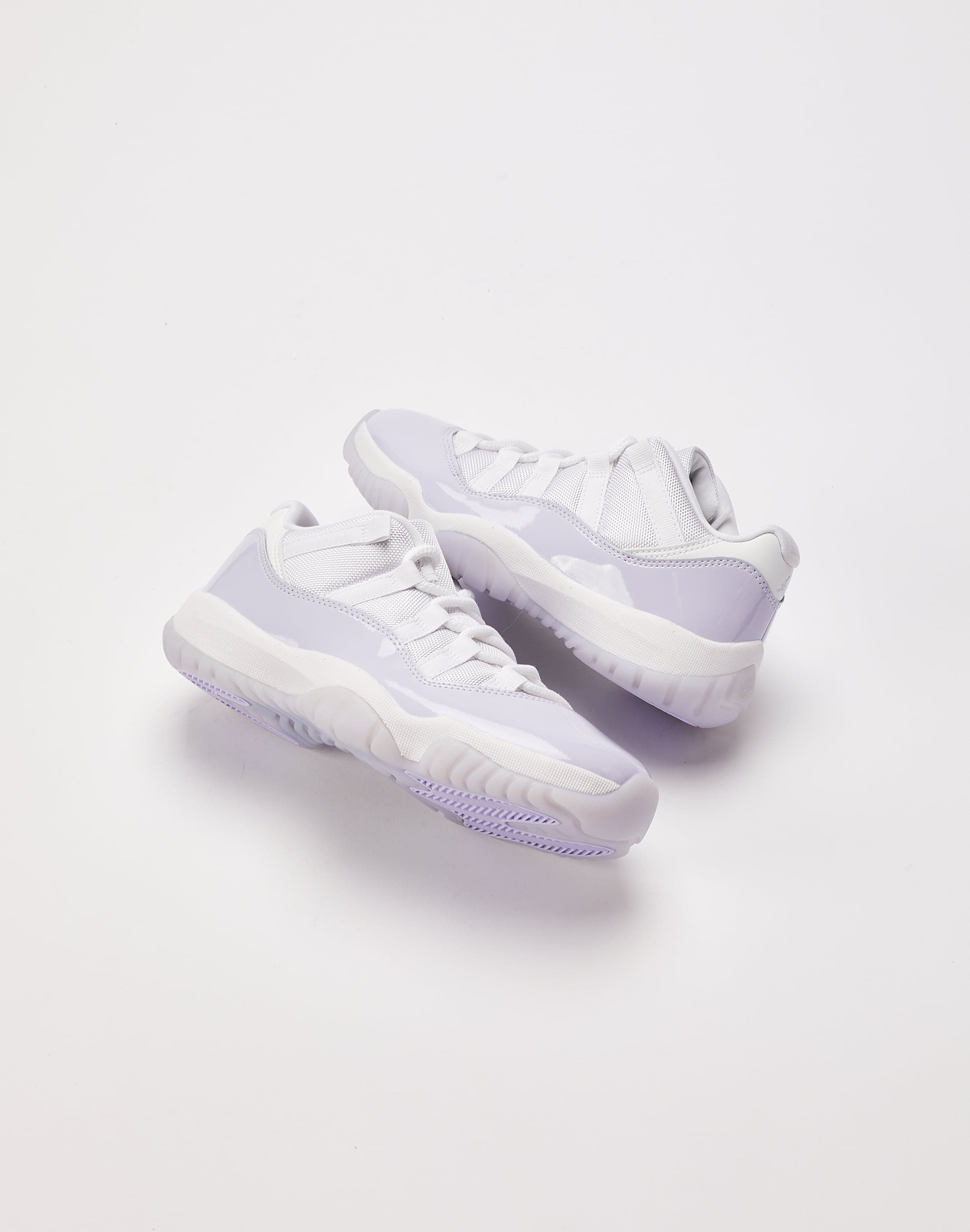 AIR JORDAN 11 RETRO LOW WMNS 