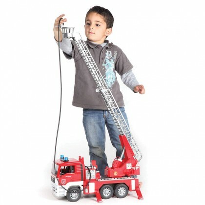 Bruder MAN TGA Fire Engine With Water Pump W.Light & Sound Module BRU02771