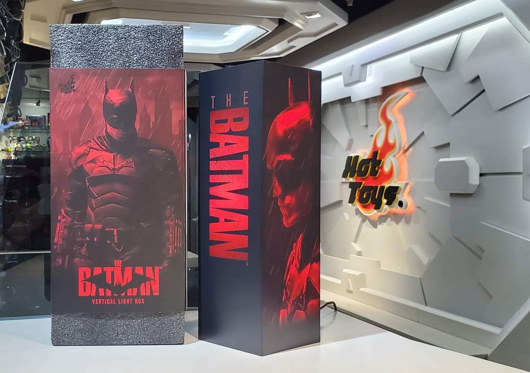 Hot Toys The Batman USB Lightbox PLIG020N Light Box