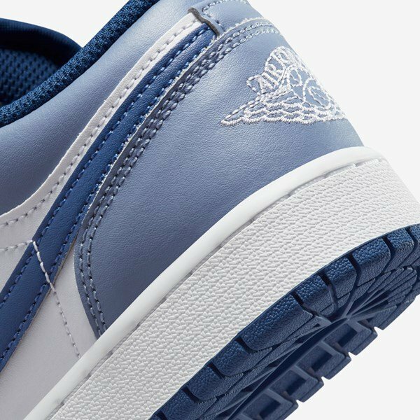 Nike Air Jordan 1 low '' steel blue '' GS 大童限定藍梅優格莫藍迪