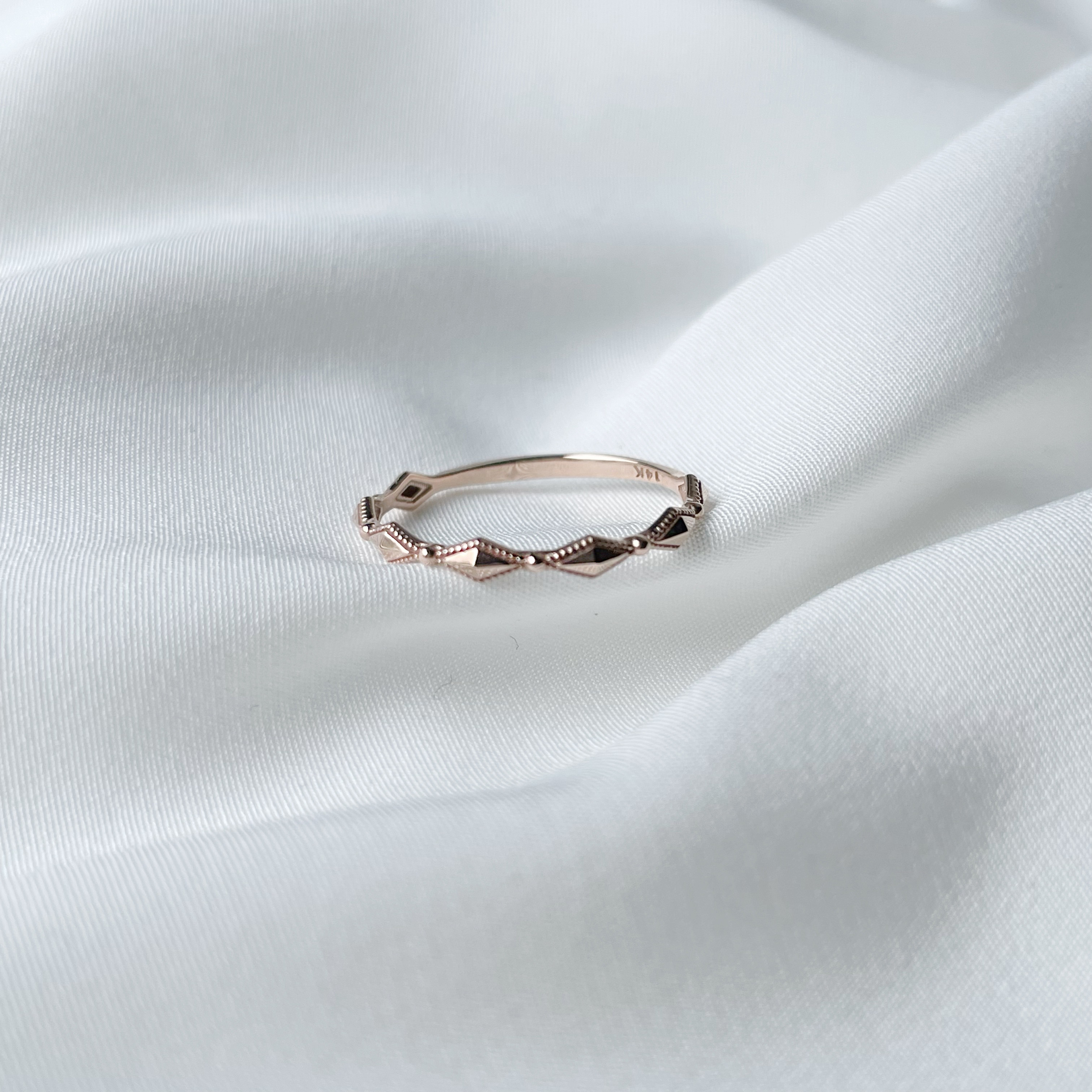 14K立體滾邊菱格戒指