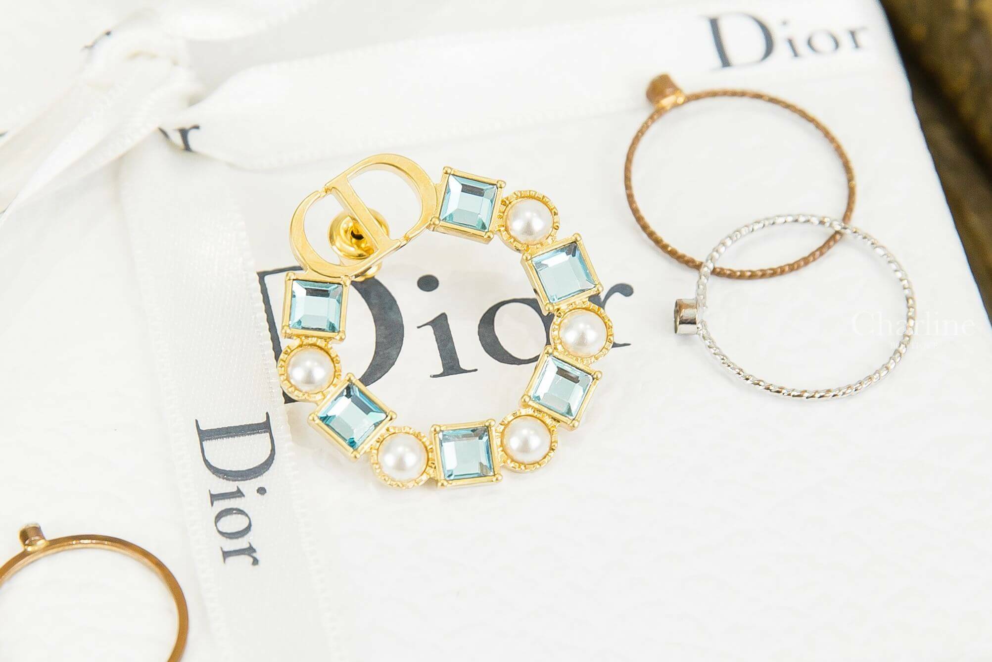 Dior Petit CD Earrings 金色CD白色珍珠淺藍色水晶圓形耳環