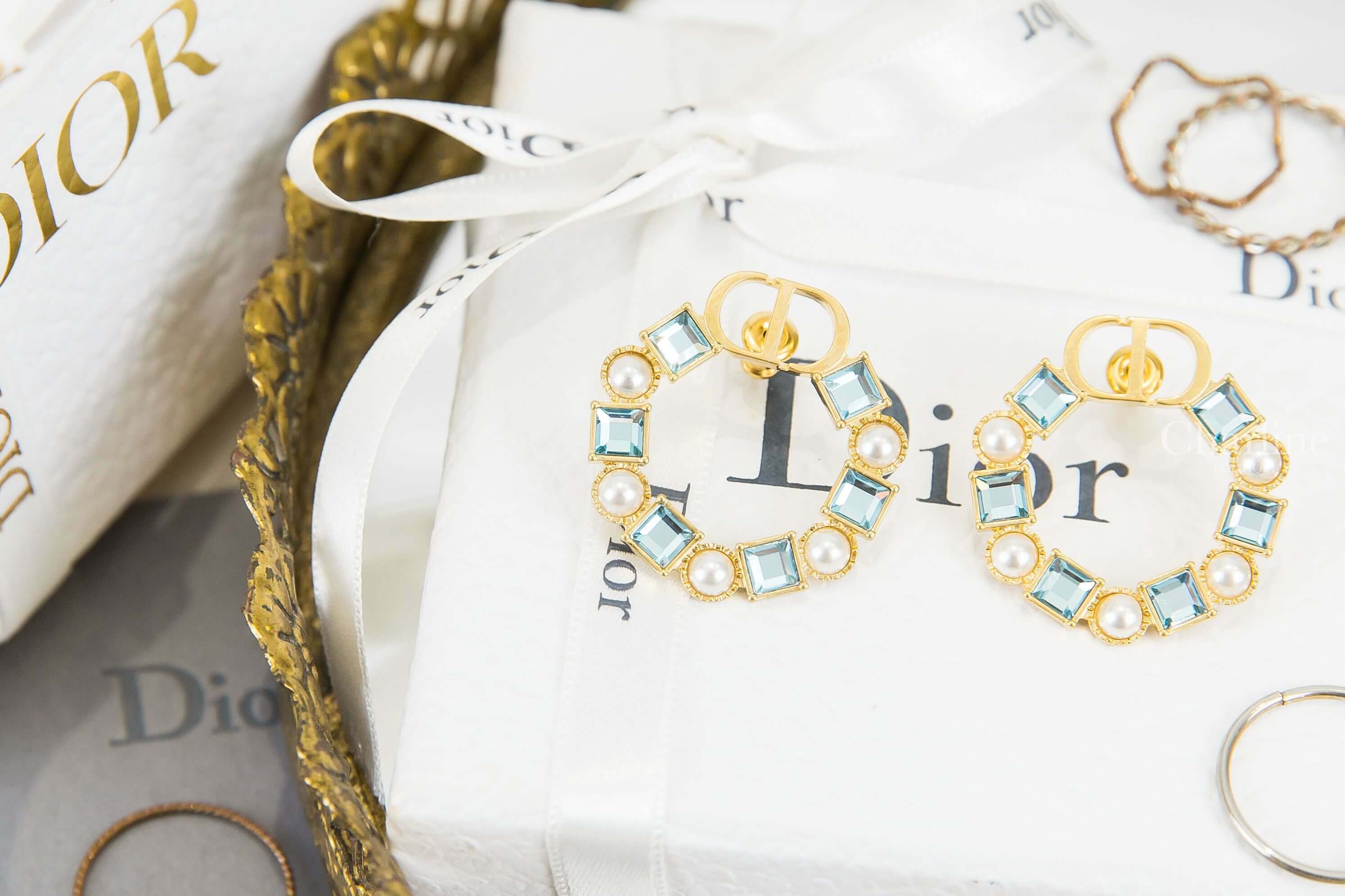 Dior Petit CD Earrings 金色CD白色珍珠淺藍色水晶圓形耳環-Charline Boutique 精品代購