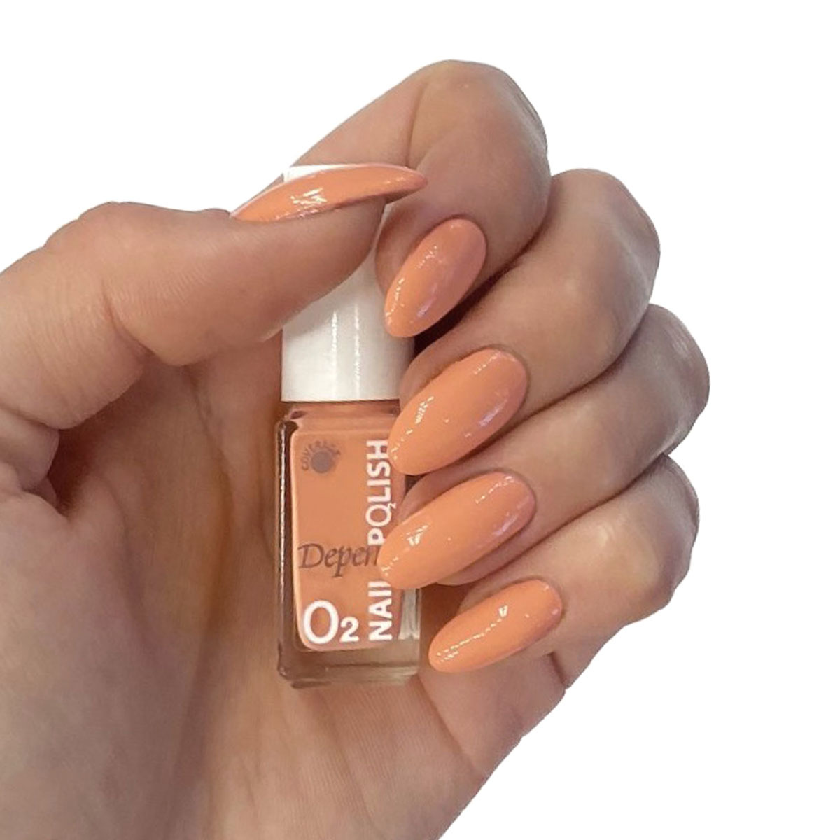 O2 甲油 686 哈密瓜馬卡龍淡粉橙色 (不透明)