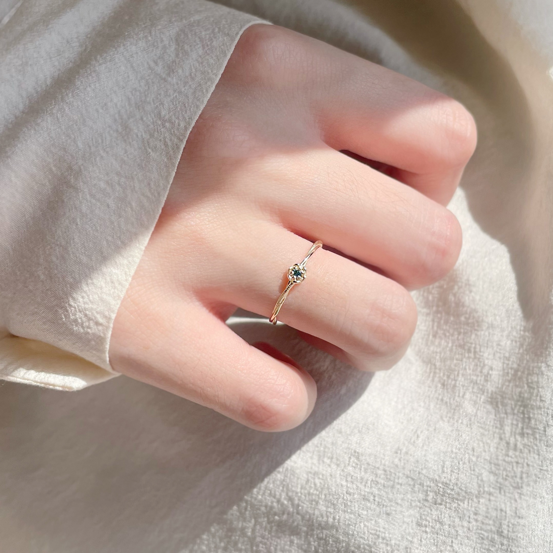 14K梔子花藍鑽戒指