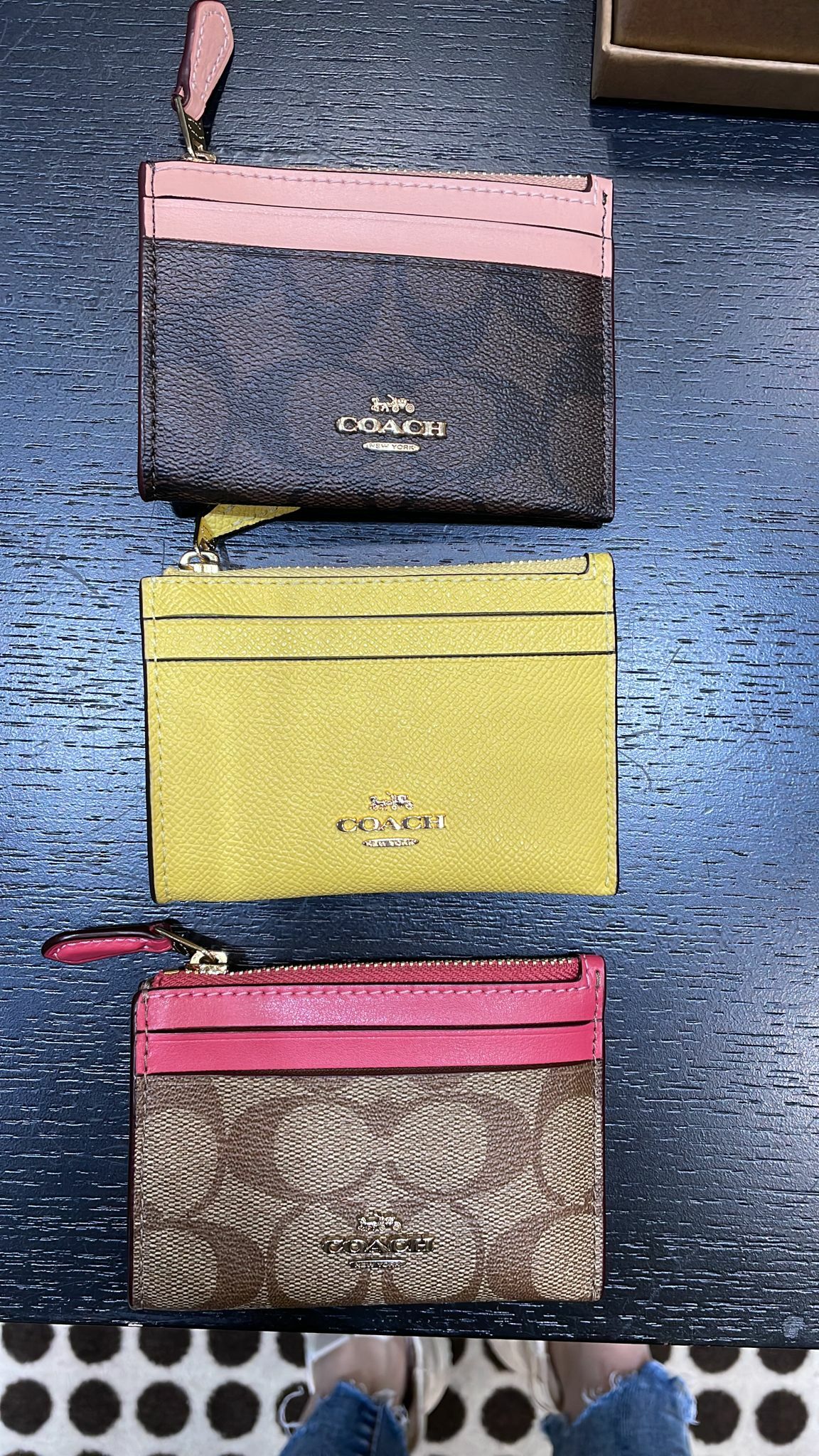COACH CARD CASE CLASSIC DESIGN WITH LOGO AND ZIPPER