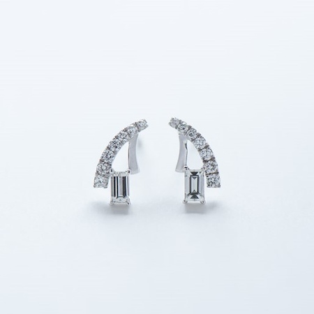 18K French Baguette Diamond Earring