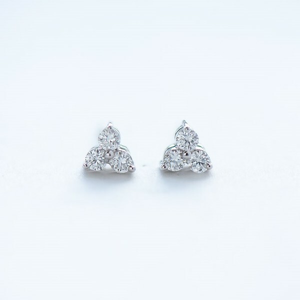 18K Chloe Diamond Earring
