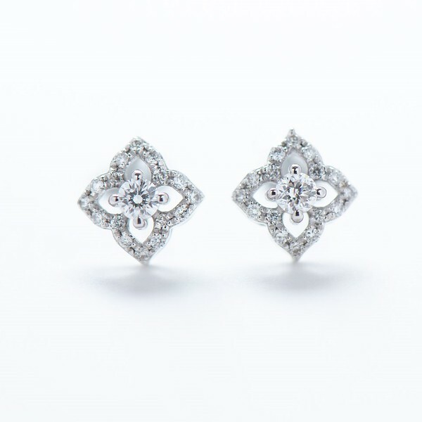 18K Trebol Diamond Earring