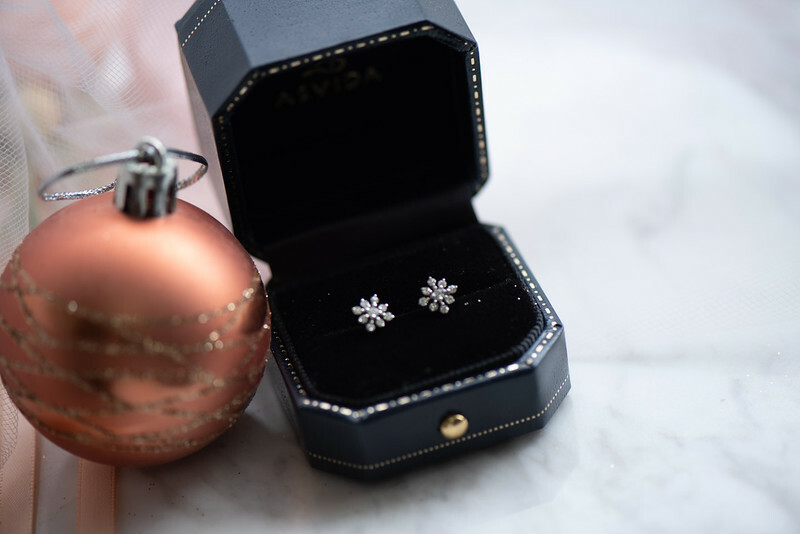 18K Snowflake Diamond Earring