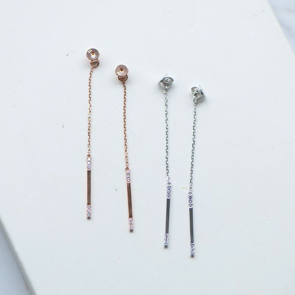 #(R) 18K Matching Diamond Earring Nuts