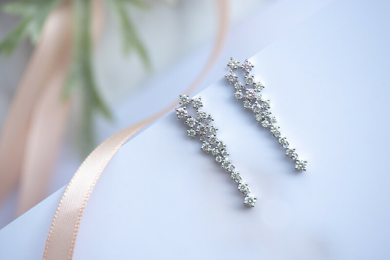 18K Starry Night diamond earring