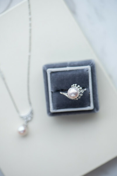 18K Angel Wing Akoya Pearl earring