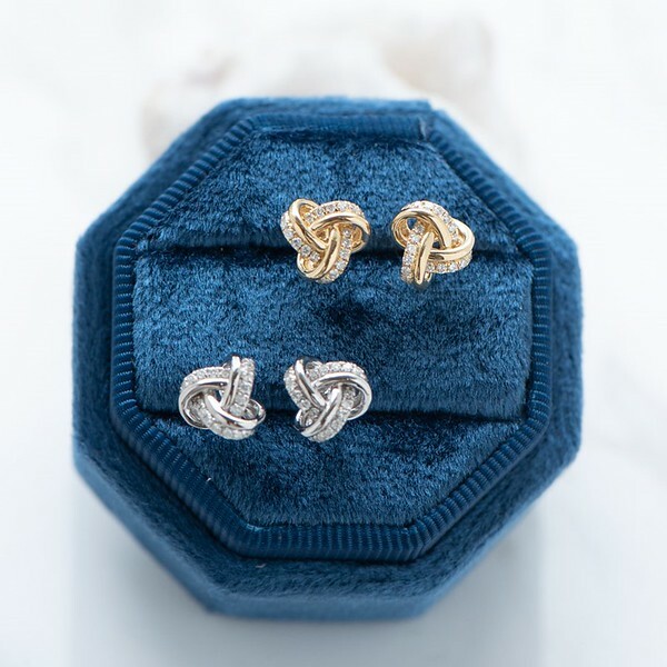 18K Knot Diamond Earring