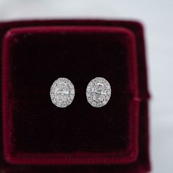 18K Halo Setting Oval Diamond Earring