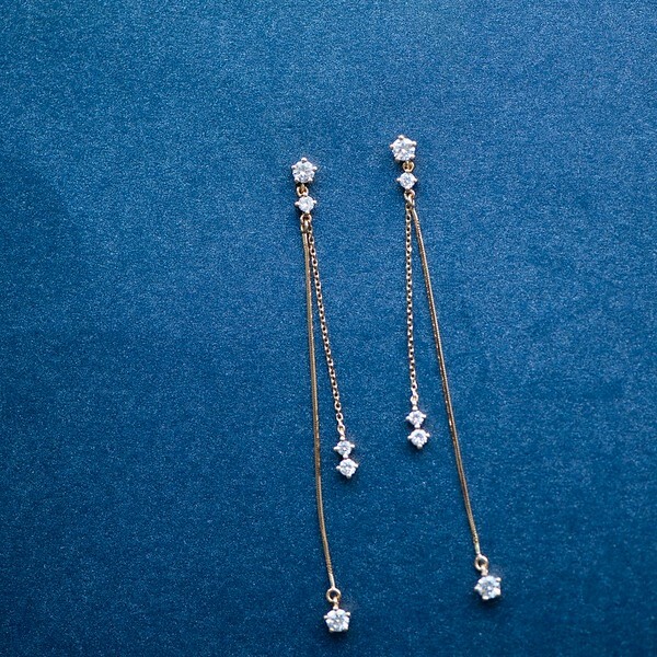 18K MoonLight Diamond Long Earring