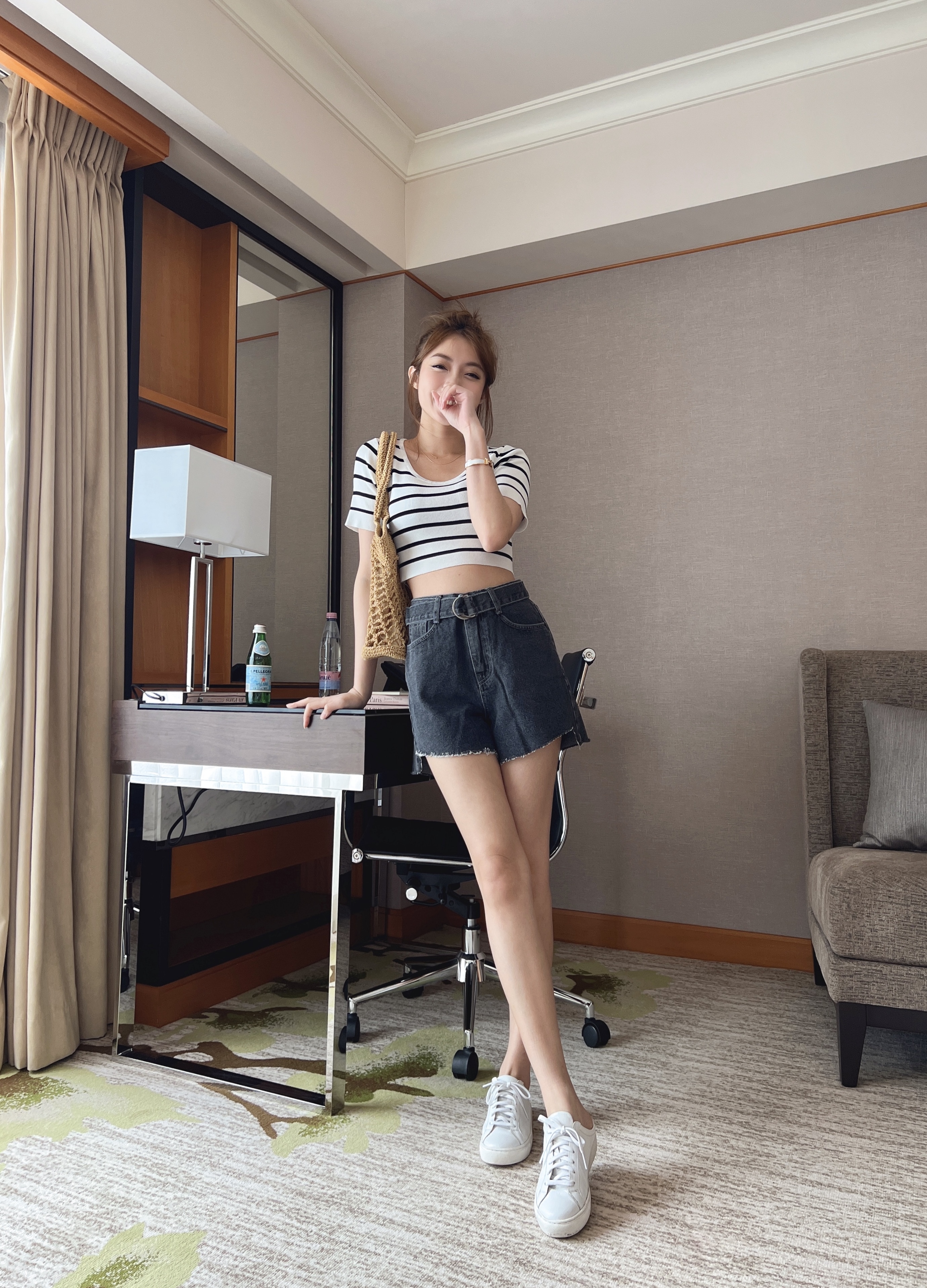 訂製小個性設計超長腿復古墨灰牛仔短褲