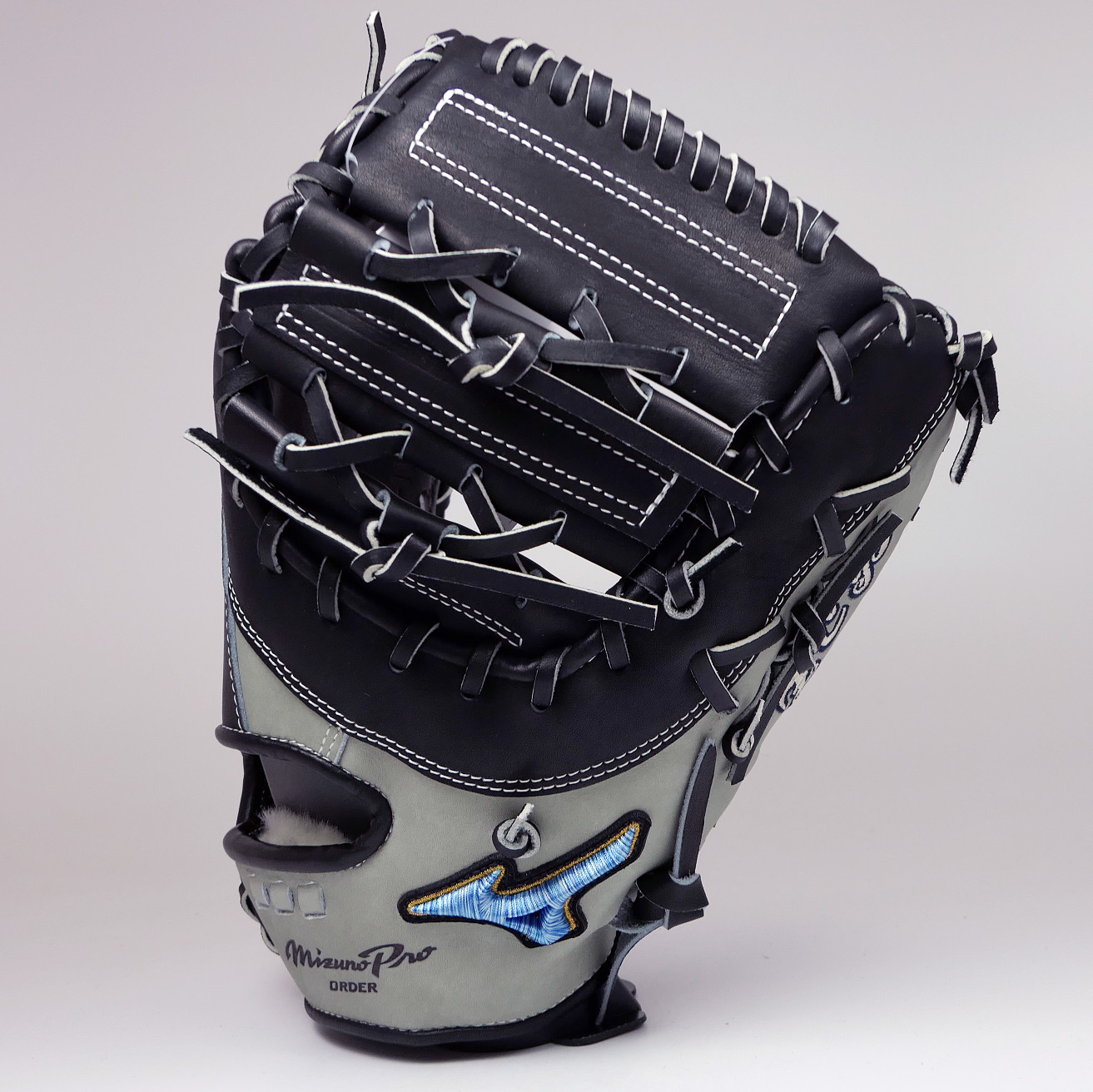 Mizuno Pro 山川穂高選手実使用木製 ミズノベースボール on X: 