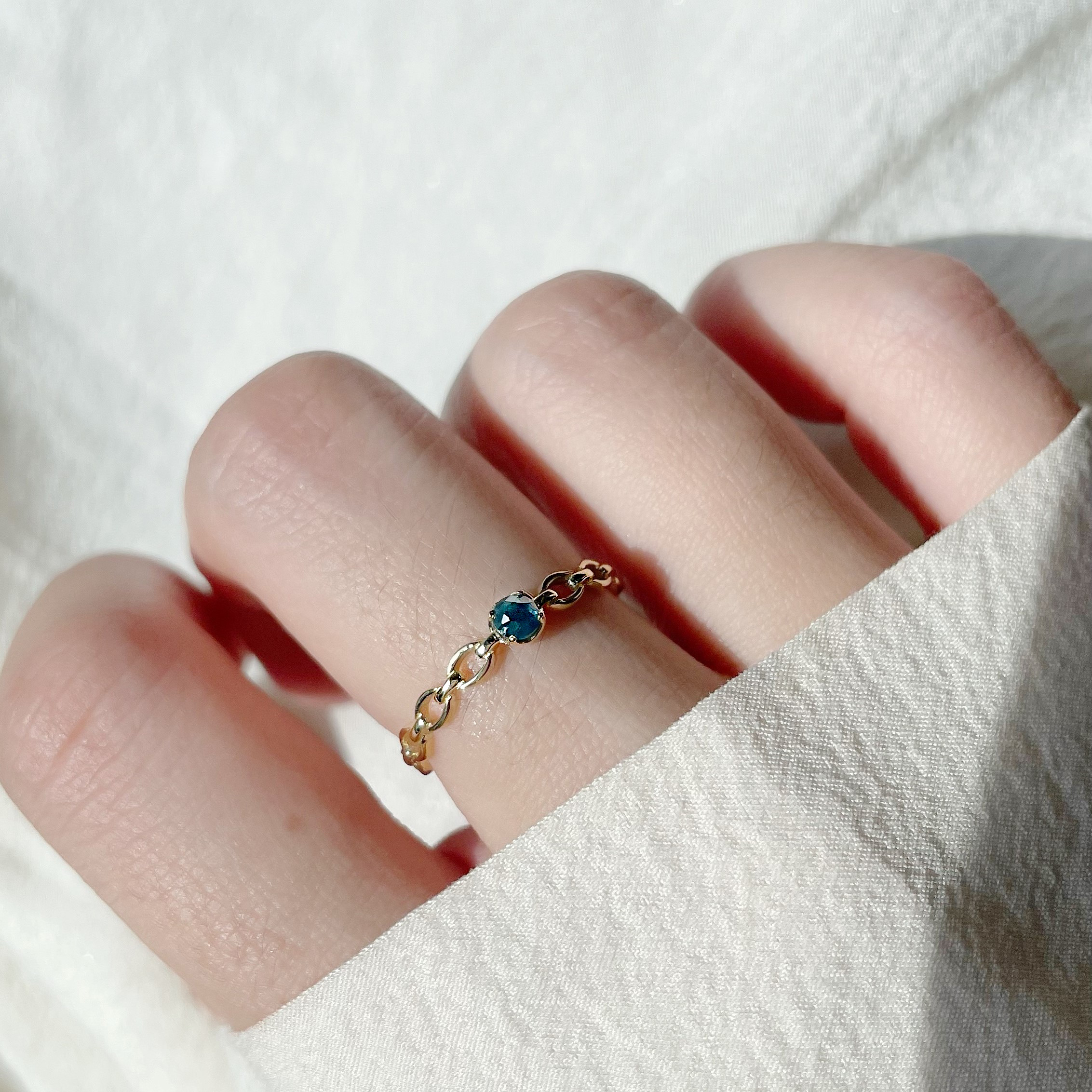 14k簍空鍊條感藍鑽原礦戒指