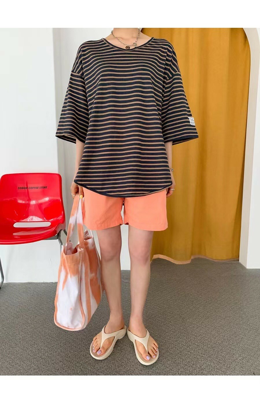 2206068後標籤大口袋休閒短褲