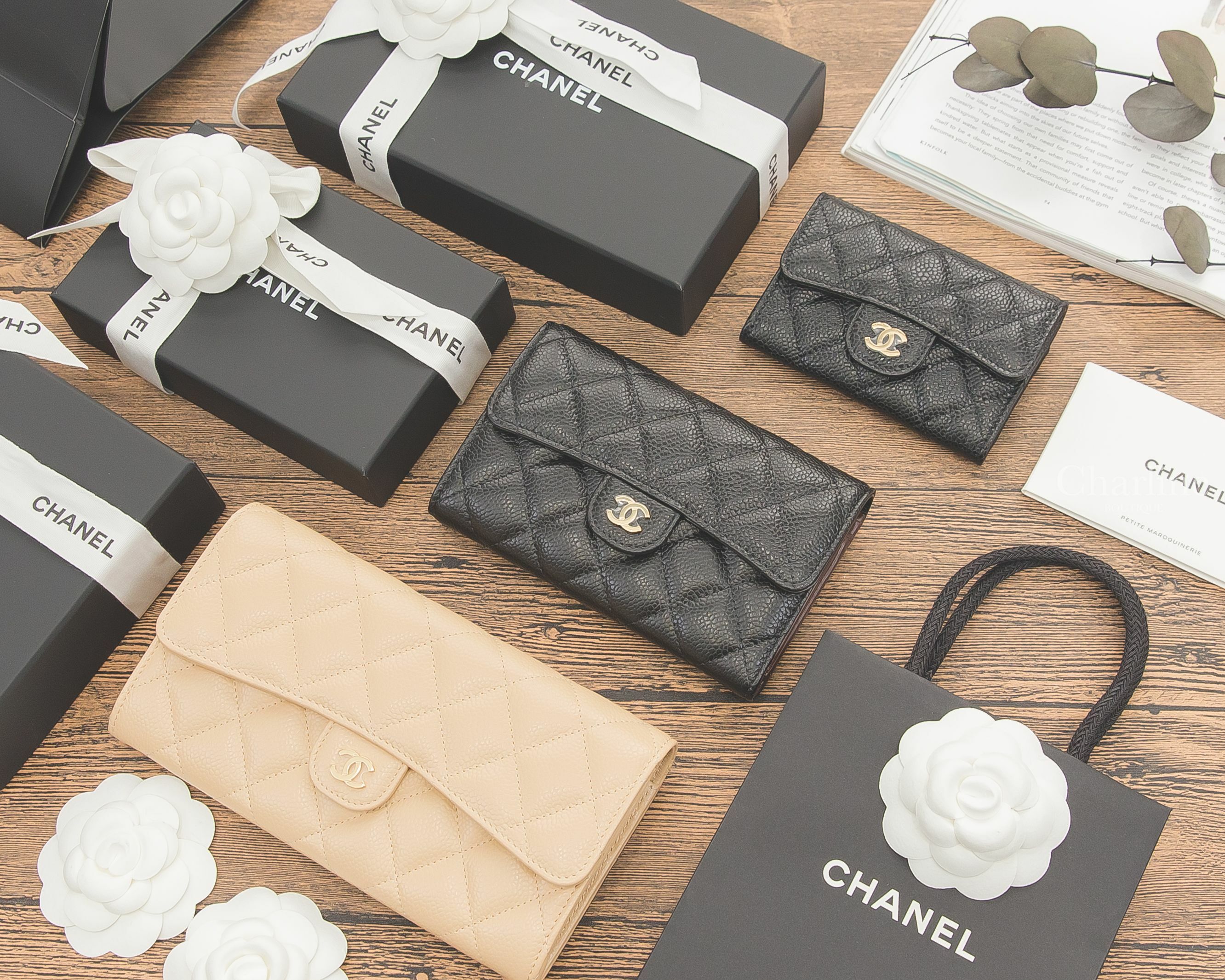 Chanel Wallet 黑色金CC荔枝菱格紋前釦式中夾,Chanel Wallet 裸色金CC荔枝菱格紋前扣式長夾,Chanel Card Holder 黑色金CC荔枝菱格紋零錢夾-Charline Boutique 精品代購
