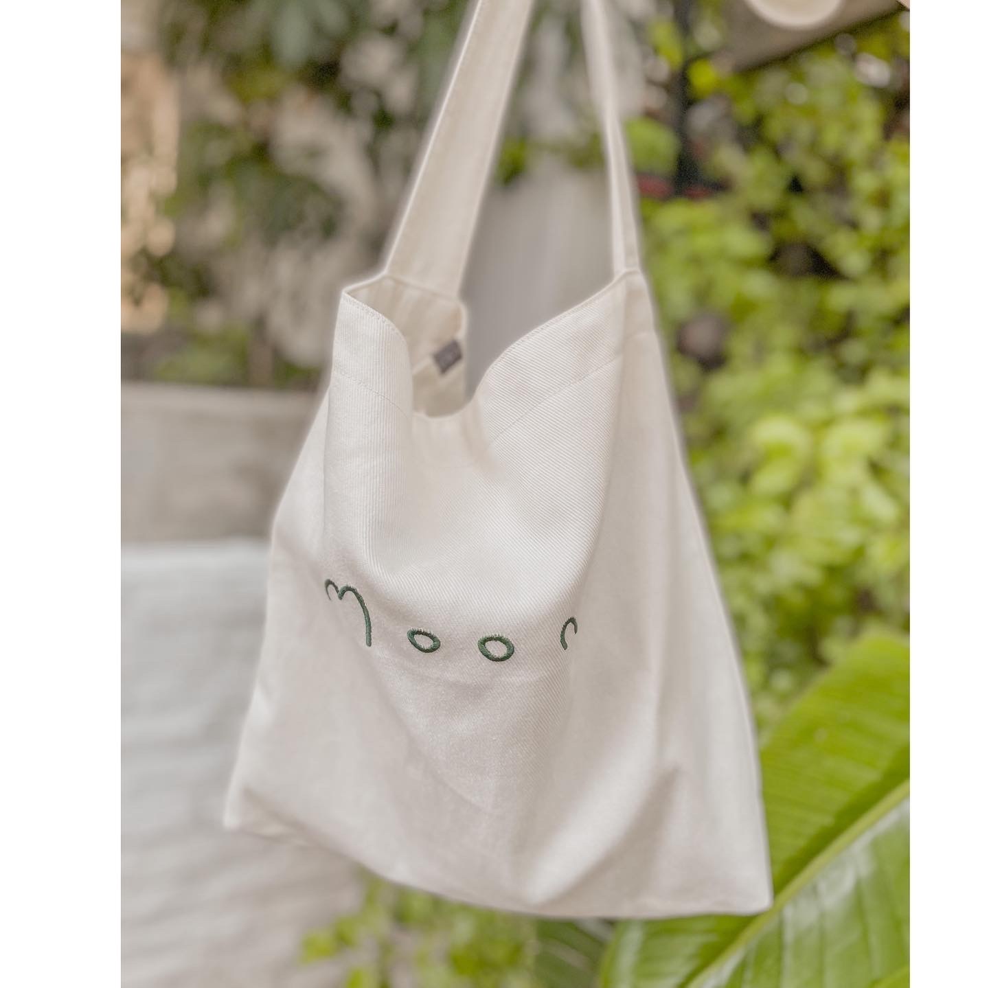 zoom in x moonbaking  棉質側背袋