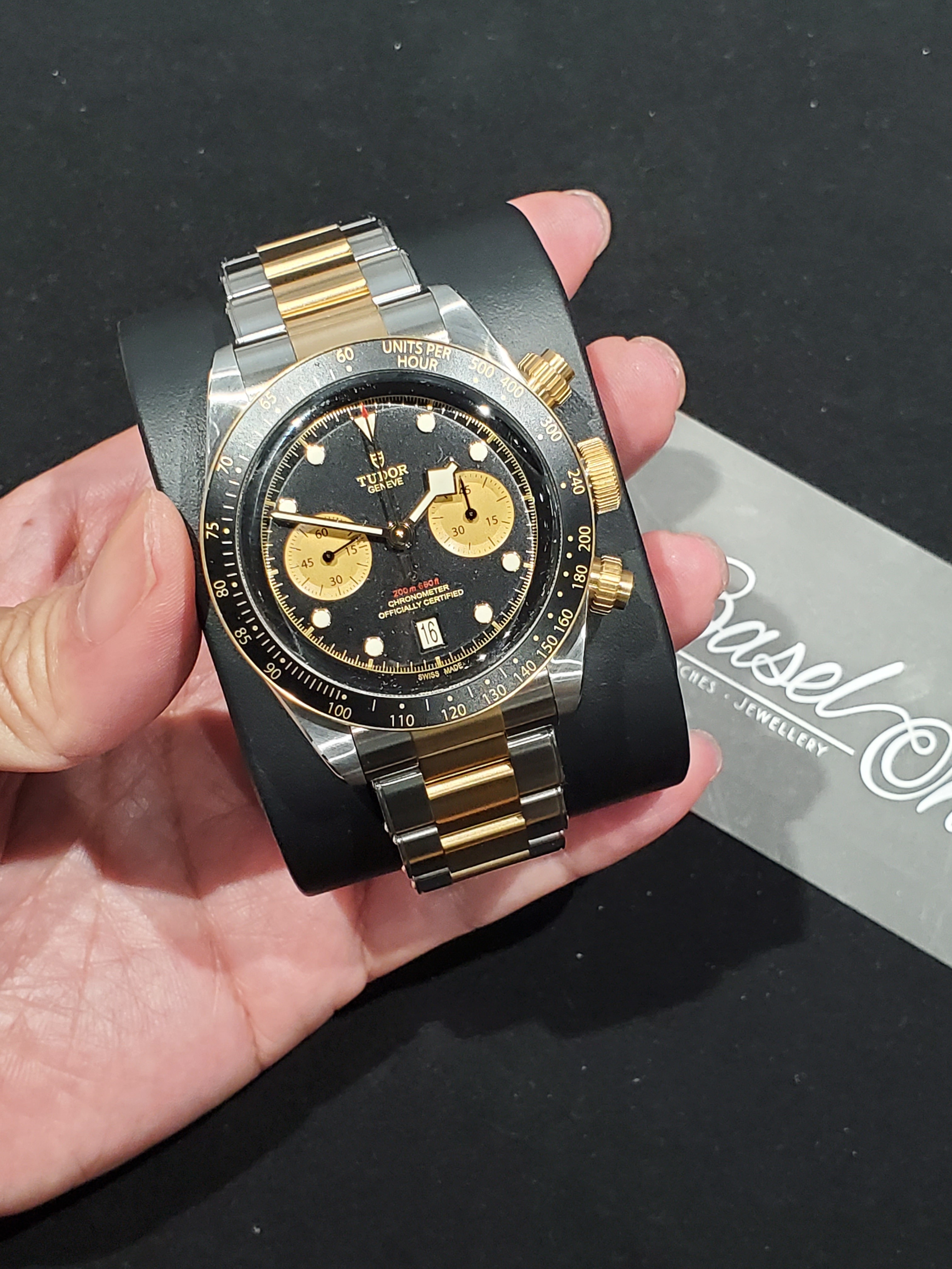 TUDOR M79363N 001 BLACK BLACK BAY CHRONO STEEL GOLD