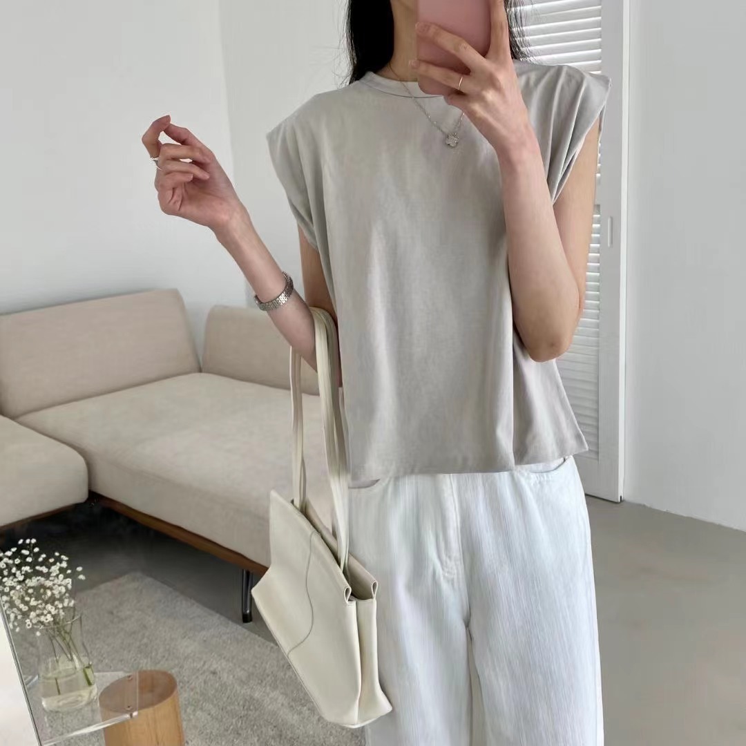 5W19  歐美風率性微落肩背心 灰色